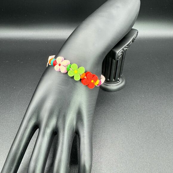 New Girls Multicolored Wood Flower Beads Adjustable Twine Friendship Bracelet - Picture 3 of 6